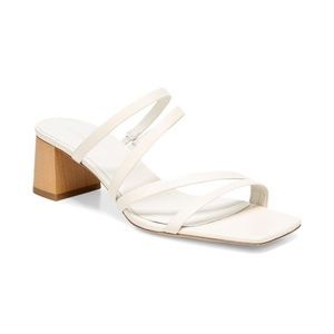 Vince Elita sandal. White. Size 7.5